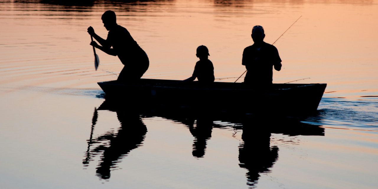 Quels sont les secrets des meilleurs spots de pêche estivale ?