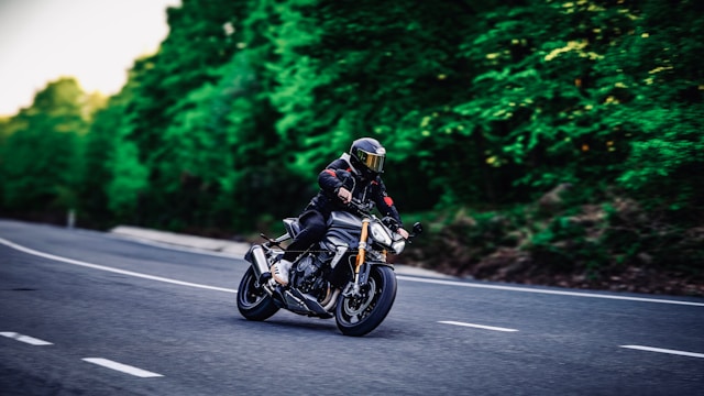 Démarrer la moto : Guide pratique et astuces pour les novices