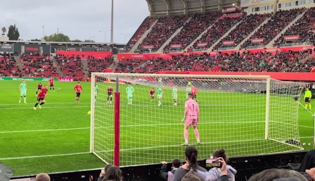 Comment les défenseurs façonnent le rythme du jeu sur le terrain