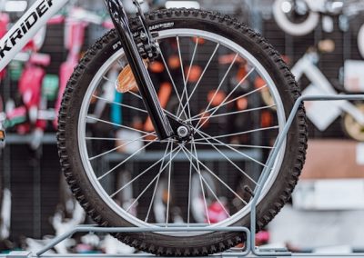 Guide pratique : réparer une crevaison de vélo en toute simplicité
