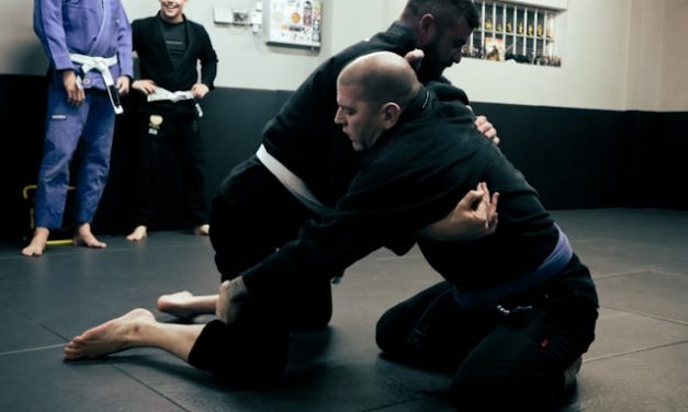 Sambo pour Débutants : Le Guide Indispensable pour Dompter les Bases