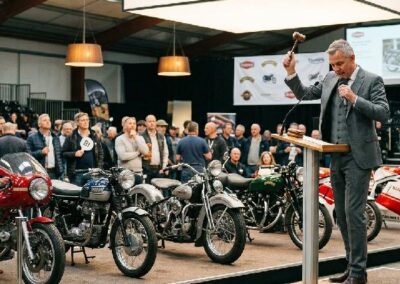 Vente aux enchères de motos de légende : le rendez-vous des passionnés