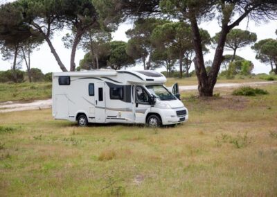 Camping-car : acheter ou louer, quelle formule convient vraiment à votre façon de voyager ?